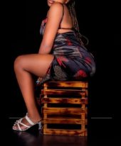 Mueni. Video Calls and Massage