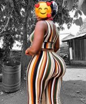 Liz curvy